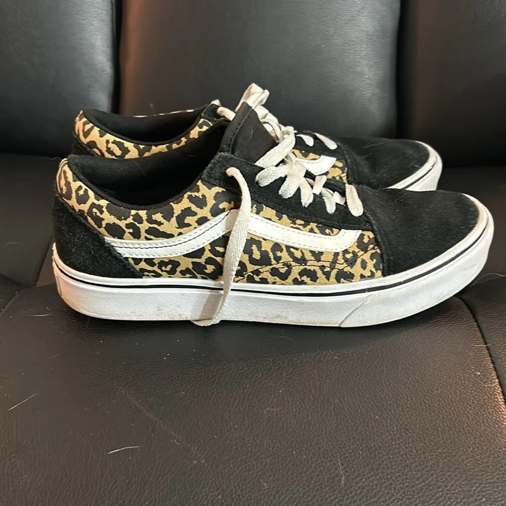 Vans Leopard Print Sneakers - Picture 2 of 6
